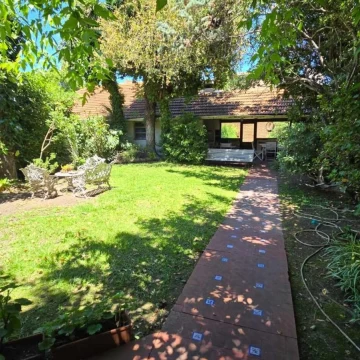 VENTA CASA 5 AMB CON PARQUE, COCHE Y QUINCH BERNAL
