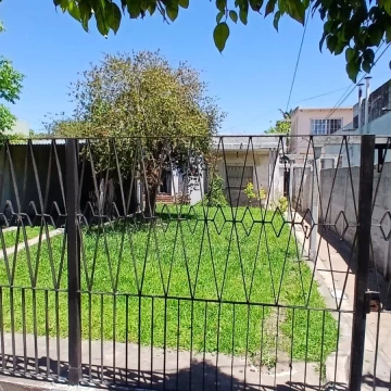 VENTA CASA QUILMES ESTE QUINCHO PARQUE