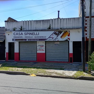 Casa 4 ambientes con local y galpón en venta, Lanús Este
