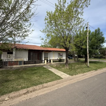 31 Este 145