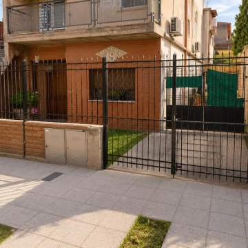 VENTA PH TIPO CASA 4 AMBIENTES- VILLA DOMINICO