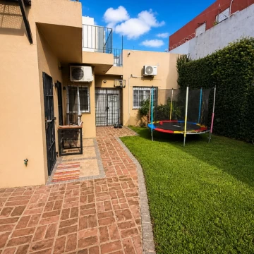 VENTA CASA 3 AMBIENTES JARDIN QUILMES APTO CREDITO