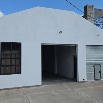 Alquiler deposito- local coercial en berazategui
