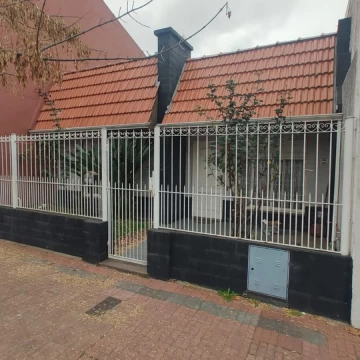 VENTA CASA 3 AMB PATIO AVELLANEDA