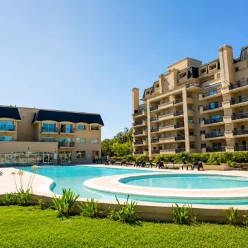 Departamento en venta 3 ambientes Bernal c cochera