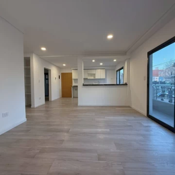 VENTA DEPARTAMENTO 3 AMBIENTES BERNAL CENTRO