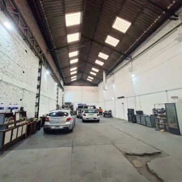 VENTA GALPÓN INDUSTRIAL + OFICINAS