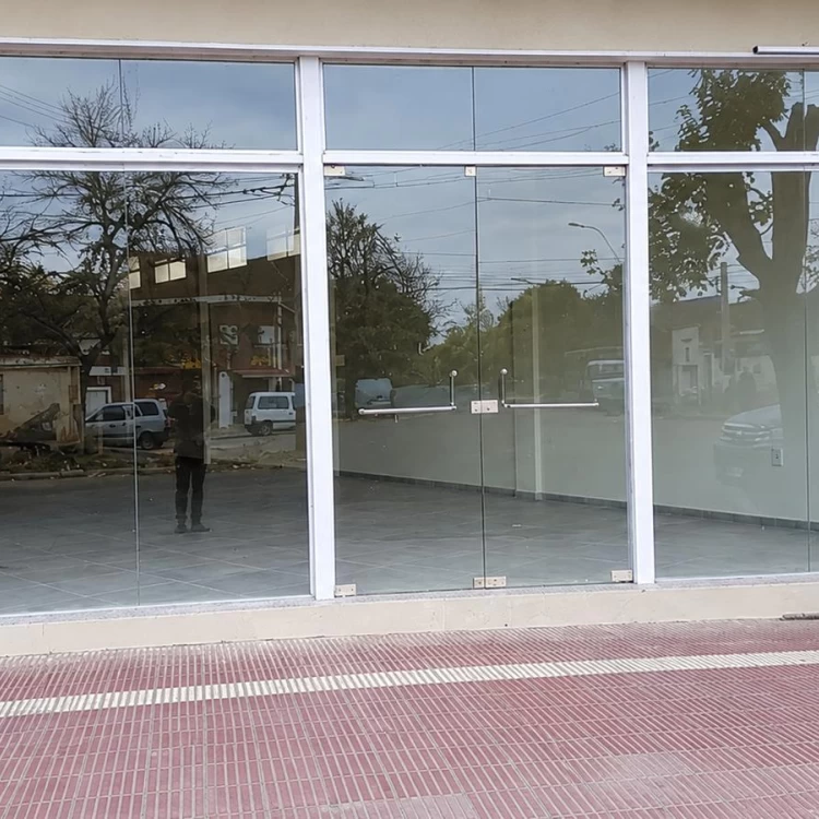 Local en alquiler en ALTA CORDOBA! Gran vidriera + avenida principal