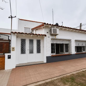 VENTA PH 2 AMB. RECICLADO REMEDIOS DE ESCALADA