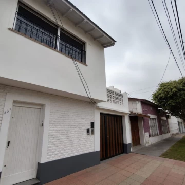 VENTA PH 3 AMB. CON COCHERA REMEDIOS ESCALADA