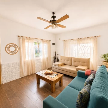 VENTA CASA 4 AMBIENTES EN BERAZATEGUI