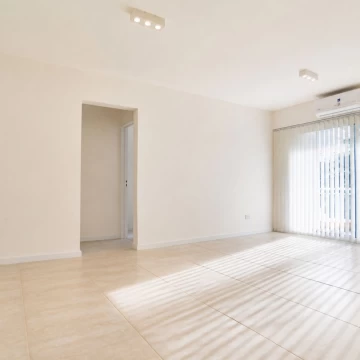 Departamento 3 Ambientes en Venta en Bernal