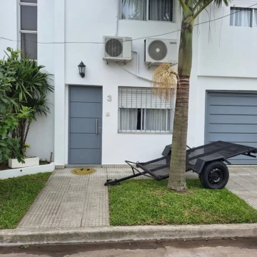 Venta de Ph tipo casa 4 amb con cochera.