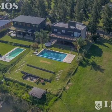 Casa en Barrio Náutico El Cazal ALQUILER ANUAL, ES DECIR CONTRATO POR 12 MESES EN 2.000 MB