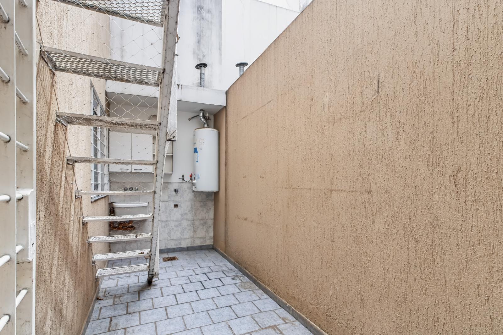 lavadero escalera a terraza