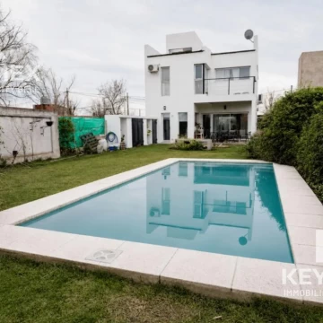 Casa en venta 2 dormitorios Villa Castels APTO BANCO