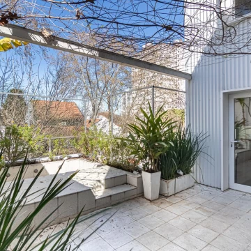 Venta departamento tríplex balcón terraza parrilla doble cochera apto crédito diseño Nuñez