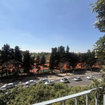Departamento sobre Av. Libertador AMOBLADO