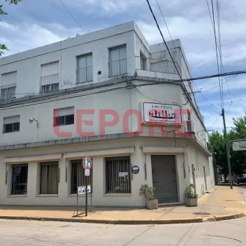 Importante esq comercial, c/ local, depósito y galpón
