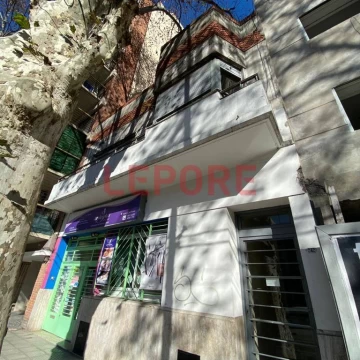 Departamento en venta Flores 7 ambientes