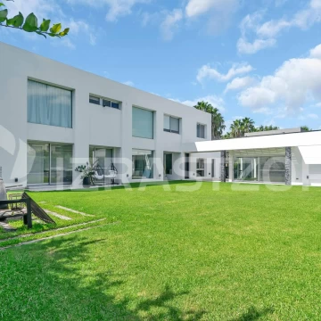 Casa en  La Pradera  de 3 dormitorios estilo moderno RETASADA !!