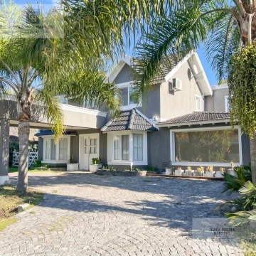 CASA EN VENTA 6 AMBIENTES, ECHEVERRÍA DEL LAGO