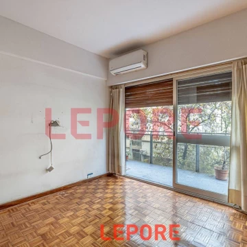 VENTA 4 AMBIENTES CON ESPACIO GUARDACOCHES EN ALMAGRO
