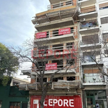 Local en venta Parque Chacabuco 