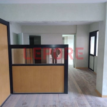 Oficina en venta Monserrat 6 ambientes