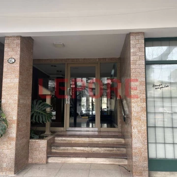 Espacioso 3 amb con balcon al frente Colegiales