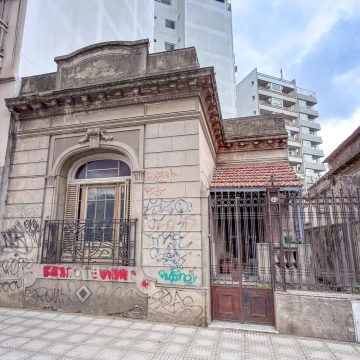 CASONA CON GRAN POTENCIAL - ALQUILER COMERCIAL