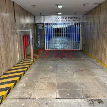 Cochera en venta San Nicolás 