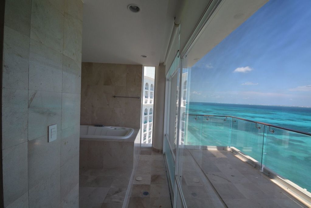 Terraza con vista al Mar Caribe