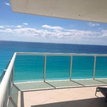 Penthouse amueblado en venta Portofino Cancun