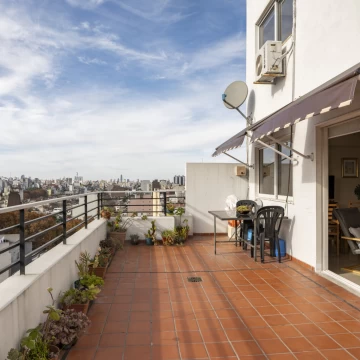 Venta departamento dúplex 3 ambientes en Boedo . balcón terraza muy luminoso