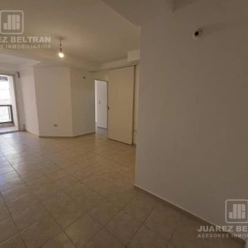 Depto 1 dormitorio. Contrafrente. Luminoso. Piso Alto.