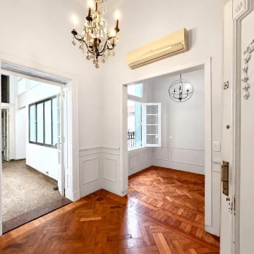 Departamento 5 ambientes en venta en San Telmo 