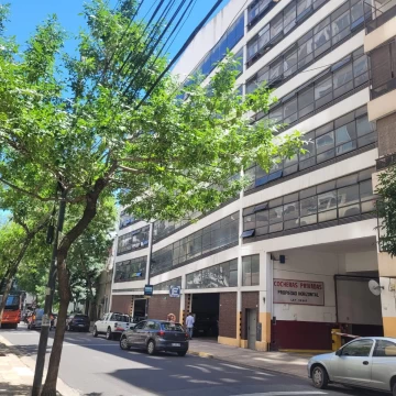 Venta - Cochera en Barrio Norte