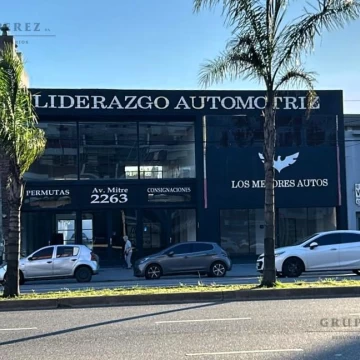 Local comercial en alquiler de 1600 m2 sobre Av. Mitre 2200 - Crucecita, Avellaneda