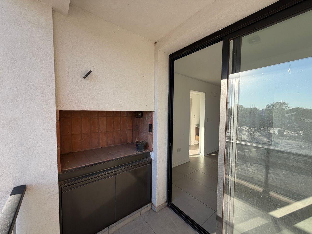 BALCON CON ASADOR