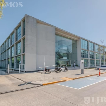 Oficina en venta en Pilar