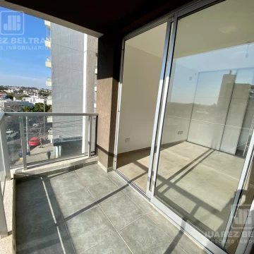 Se alquila departamento en General Paz - 1 dormitorio con balcón - Pringles 7 