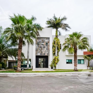 Casa en Venta Cancún Villa Magna