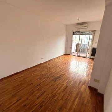 VENTA Colegiales Depto 2 AMB Frente Balcon Vista Abierta