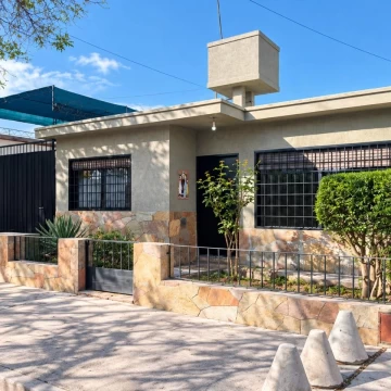 Casa en Coronel Dorrego