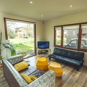 VENTA. CASA 3 AMBIENTES. A ESTRENAR. JARDÍN PROPIO. LUMINOSA