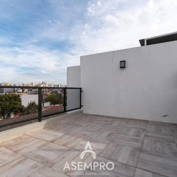 DEPARTAMENTO DE 2 AMBIENTES A ESTRENAR CON BALCÓN Y PATIO ATERRAZADO
