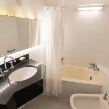 Venta Departamento de Tres Ambientes Retiro