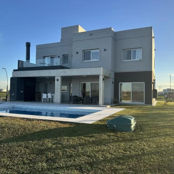 Casa en Puertos Escobar
