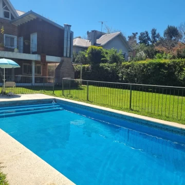 ALQUILER CASA 6 AMB BENAVÍDEZ | PARRILLA Y PILETA